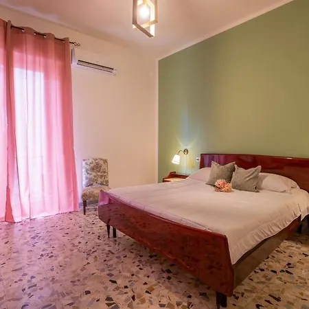 Siviglia 38 Apartment *