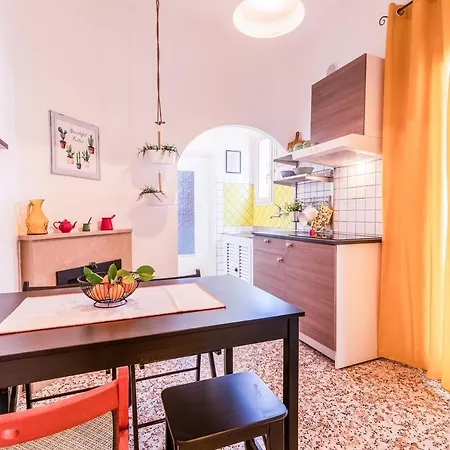 Apartment Siviglia 38 *