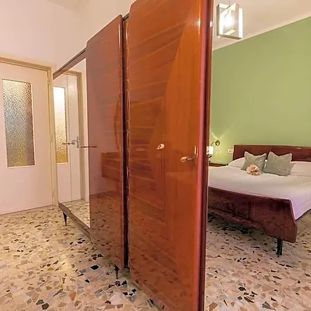 Siviglia 38 * أولبيا